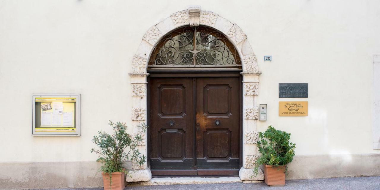Haus Noldin - Historische Herberge - Dimora Storica ซาลอร์โน ภายนอก รูปภาพ